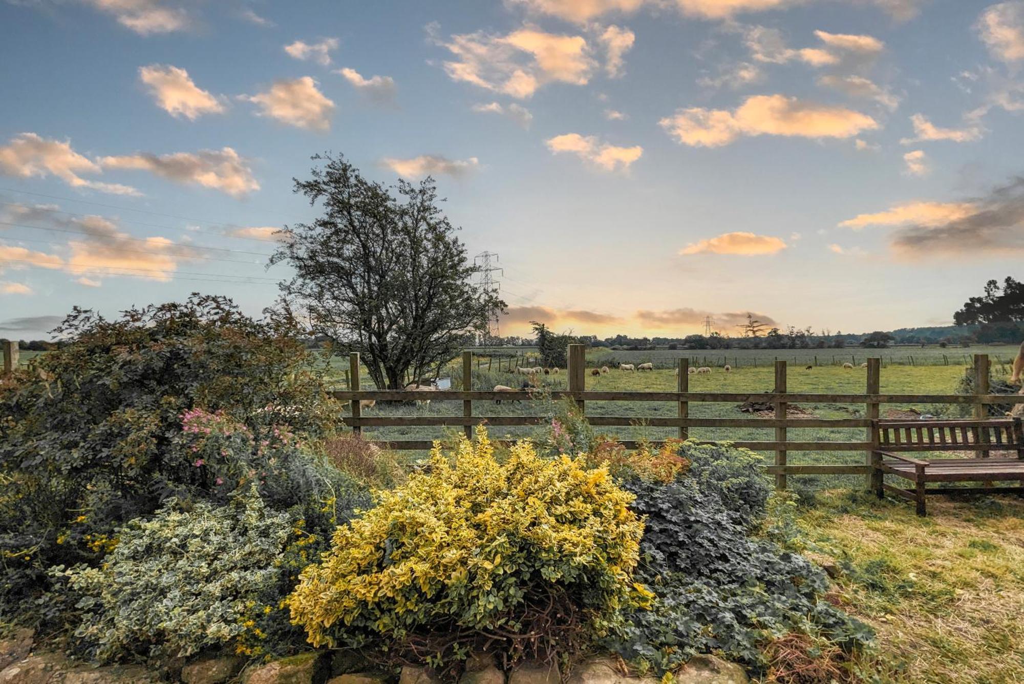 The Gilpin Farmhouse, Lake District Getaway Levens Exterior photo